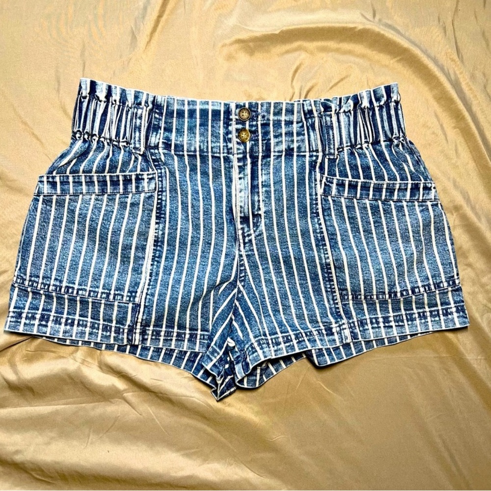 🌟LAST CHANCE🌟 Maurice’s High Rise Paperbag Waist Cotton Shorts